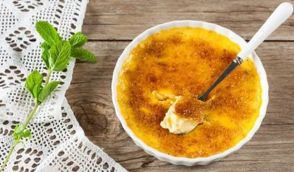 Tre Sätt Att Göra Creme Brulee