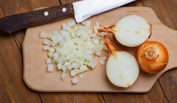 That's Why You Need To Eat Onions Every Day