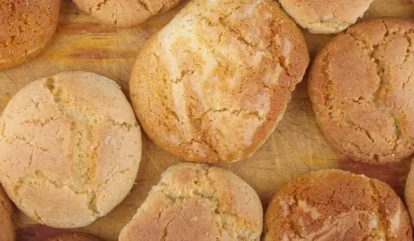 Heerlike Oumakoekies Met Ammoniak Koeldrank