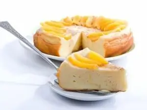 Şaftalı ilə cheesecake