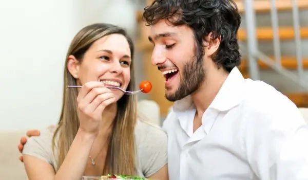 Een Truc Van Vijf Minuten Om Gemakkelijk Gewicht Te Verliezen Met Slim Eten