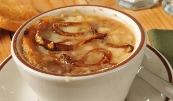 Onion soup with croutons