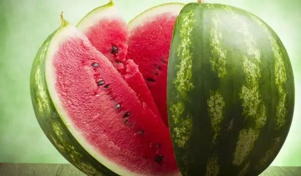 Die Ersten Wassermelonen Auf Den Märkten - Voller Pestizide Und Nitrate