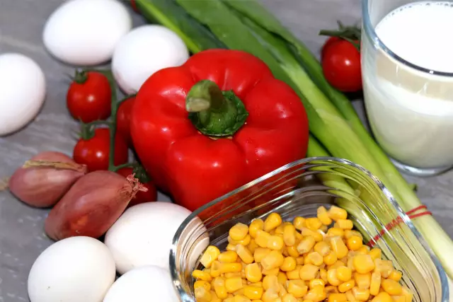 This Is How A Fluffy Omelet Is Made